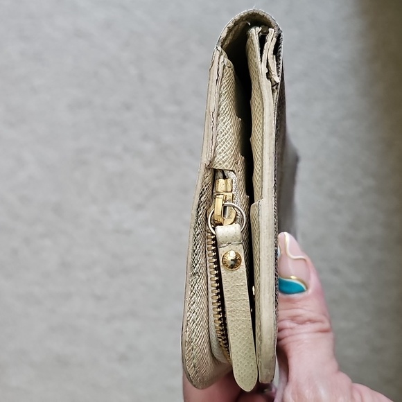 Louis Vuitton Damier Wallet - Picture 2 of 6